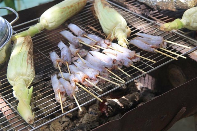 Thành quả cá nướng sau khi tác mương thu hoạch