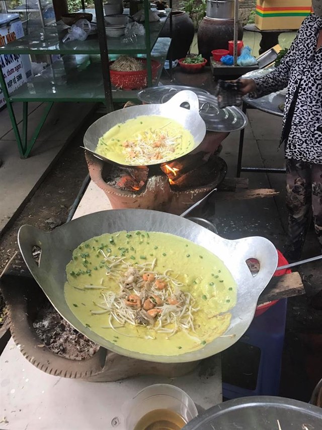 Bánh Xèo Miền Tây