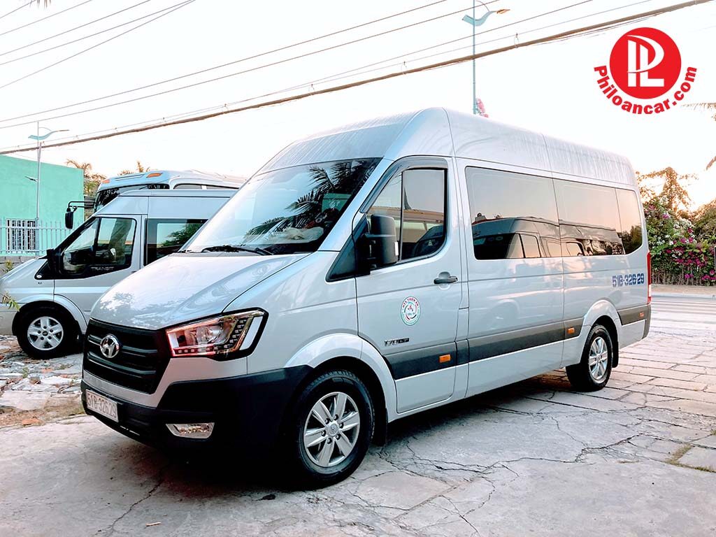 Thuê xe 16 chỗ Hyundai Solati từ TPHCM đi Phan Thiết Thuê xe 16 chỗ Hyundai Solati từ TPHCM đi Phan Thiết