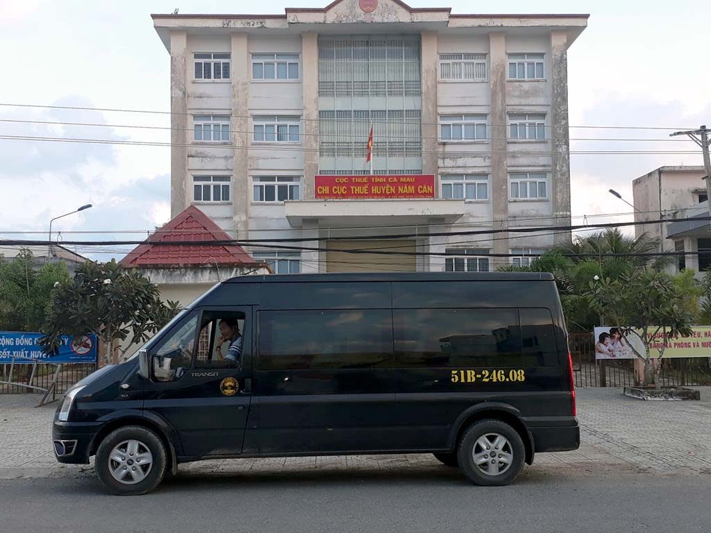 Hãng xe Phi Loan đơn vi cung cấp dịch vụ Thuê xe 16 chỗ đời mới đi Cà Mau uy tín chất lượng tại TPHCM