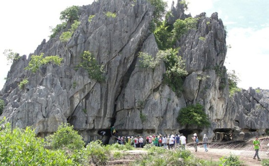 Núi Đá Dựng Hà Tiên