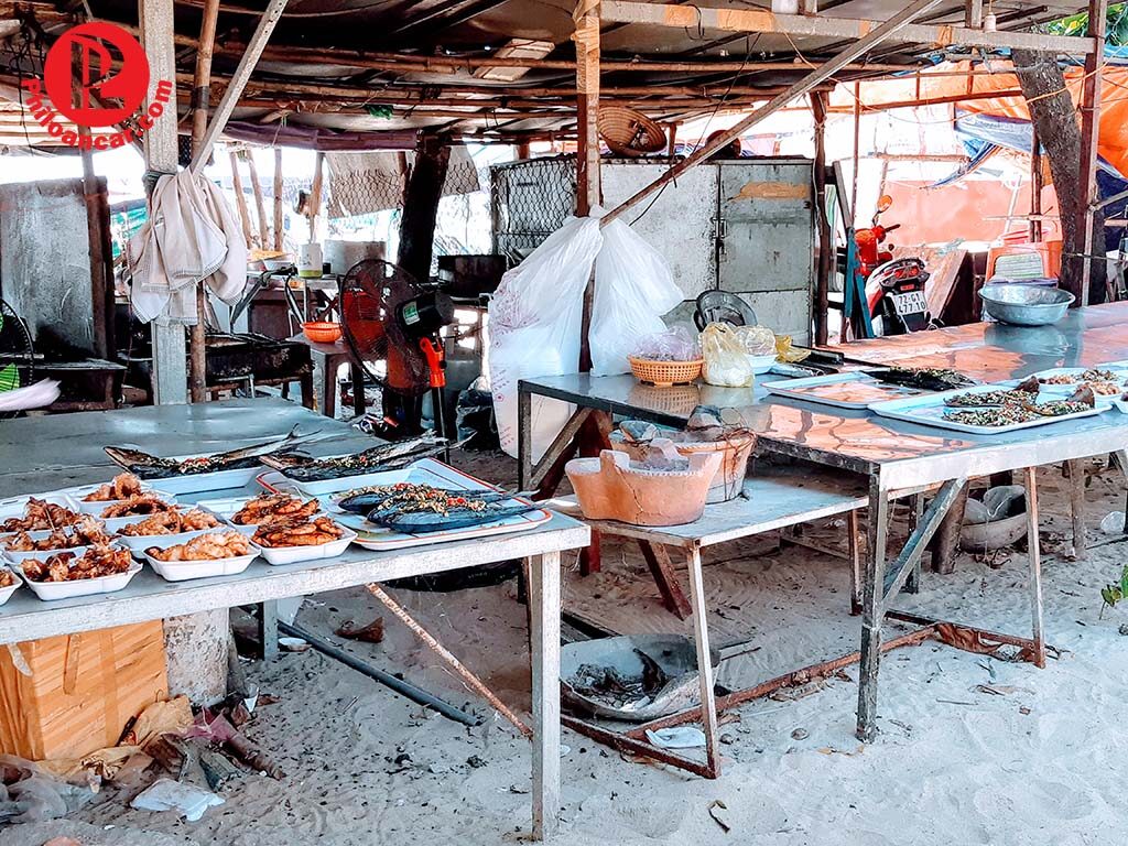 Các món hải sản nướng đã được chế biến sẵn Các món hải sản nướng đã được chế biến sẵn