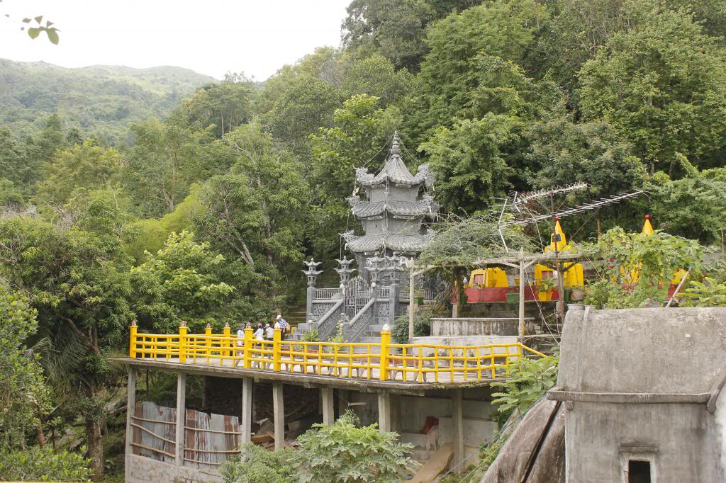 Bửu Quang Tự hay còn gọi là Chùa Gia Lào