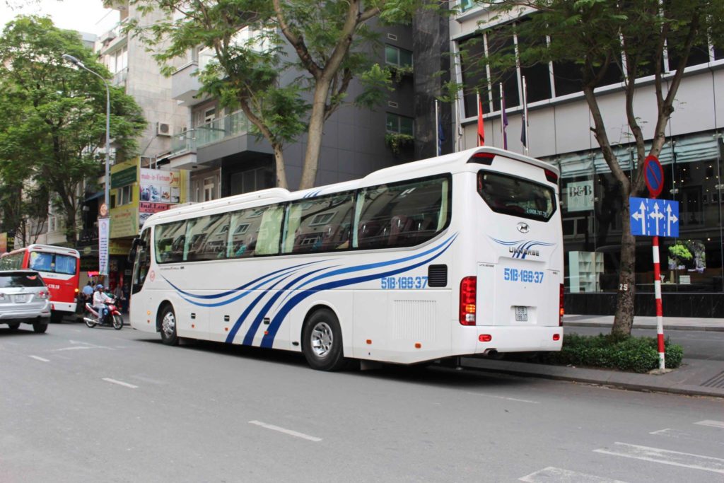 thuê xe phi loan hyundai universe 45 chỗ tại quận 11 đi Vũng Tàu giá tốt