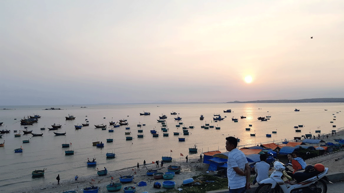 Hoàng hôn ở làng chài Mũi Né