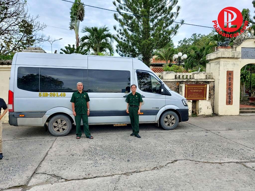 Cho thuê xe 16 chỗ đời mới Hyundai Solati đi Hà Tiên