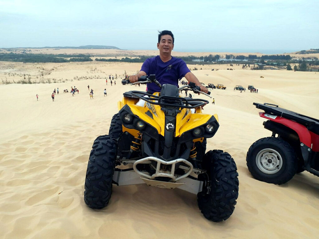 Trải nghiệm moto địa hình ATV tại Bàu Trắng Trải nghiệm moto địa hình ATV tại Bàu Trắng