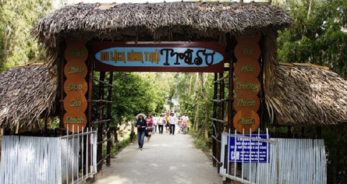Cổng chào Khu du lịch sinh thái Rừng Tràm Trà Sư Cổng chào Khu du lịch sinh thái Rừng Tràm Trà Sư