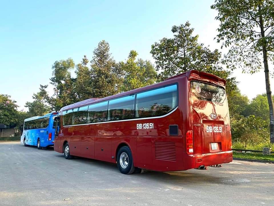 Cho thuê xe 45 chỗ Hyundai Universe