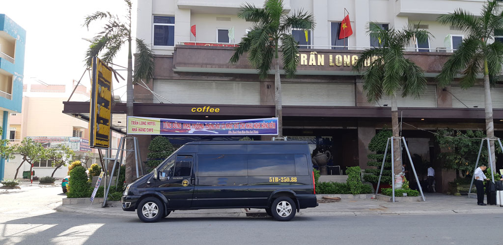 Xe Phi Loan 16 chỗ tại KCN Vsip 2 Bình Dương