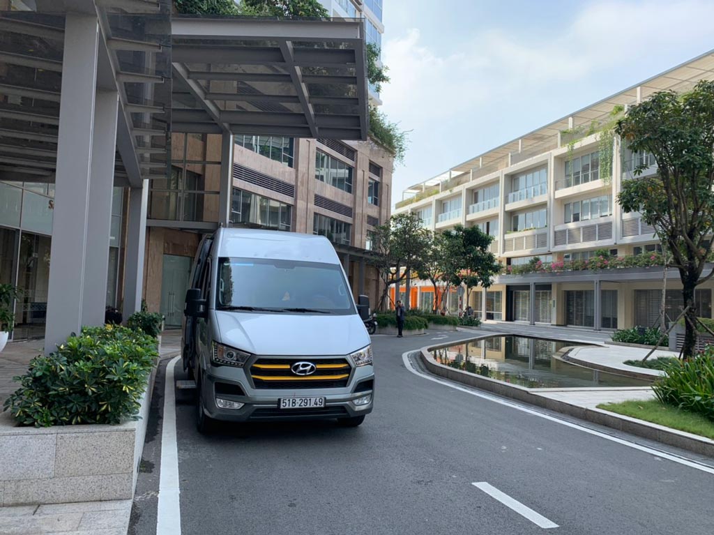 Cho thuê xe 16 chỗ đời mới đi công tác tại KCN Amata Cho thuê xe 16 chỗ đời mới đi công tác tại KCN Amata
